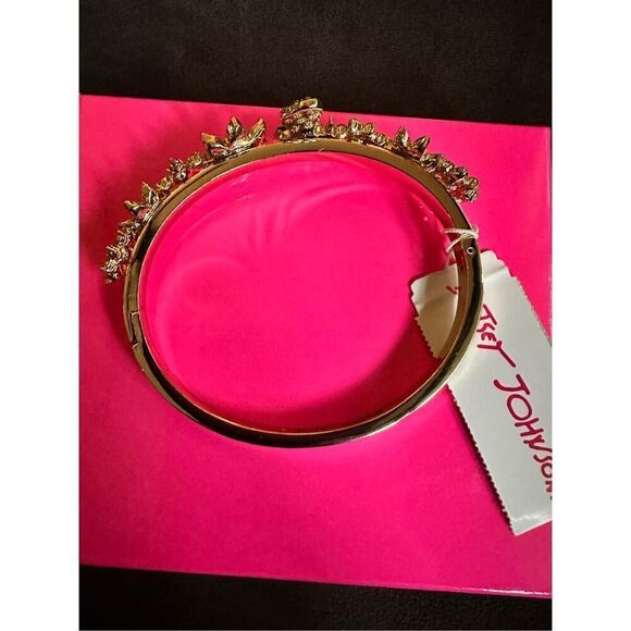 Betsey Johnson bumblebee gold hinged bracelet with embellished ￼flowers and an a - Picture 7 of 14